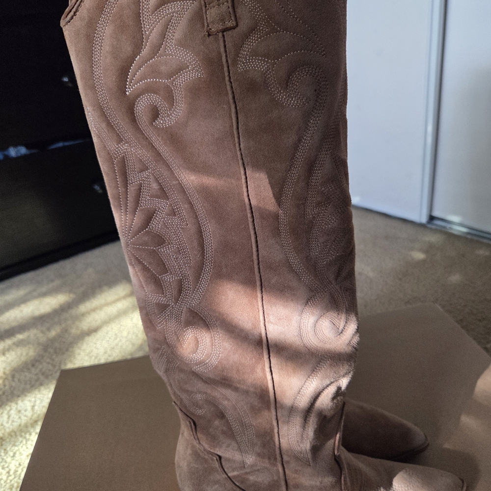 Brown Embroidered Women's Jeans